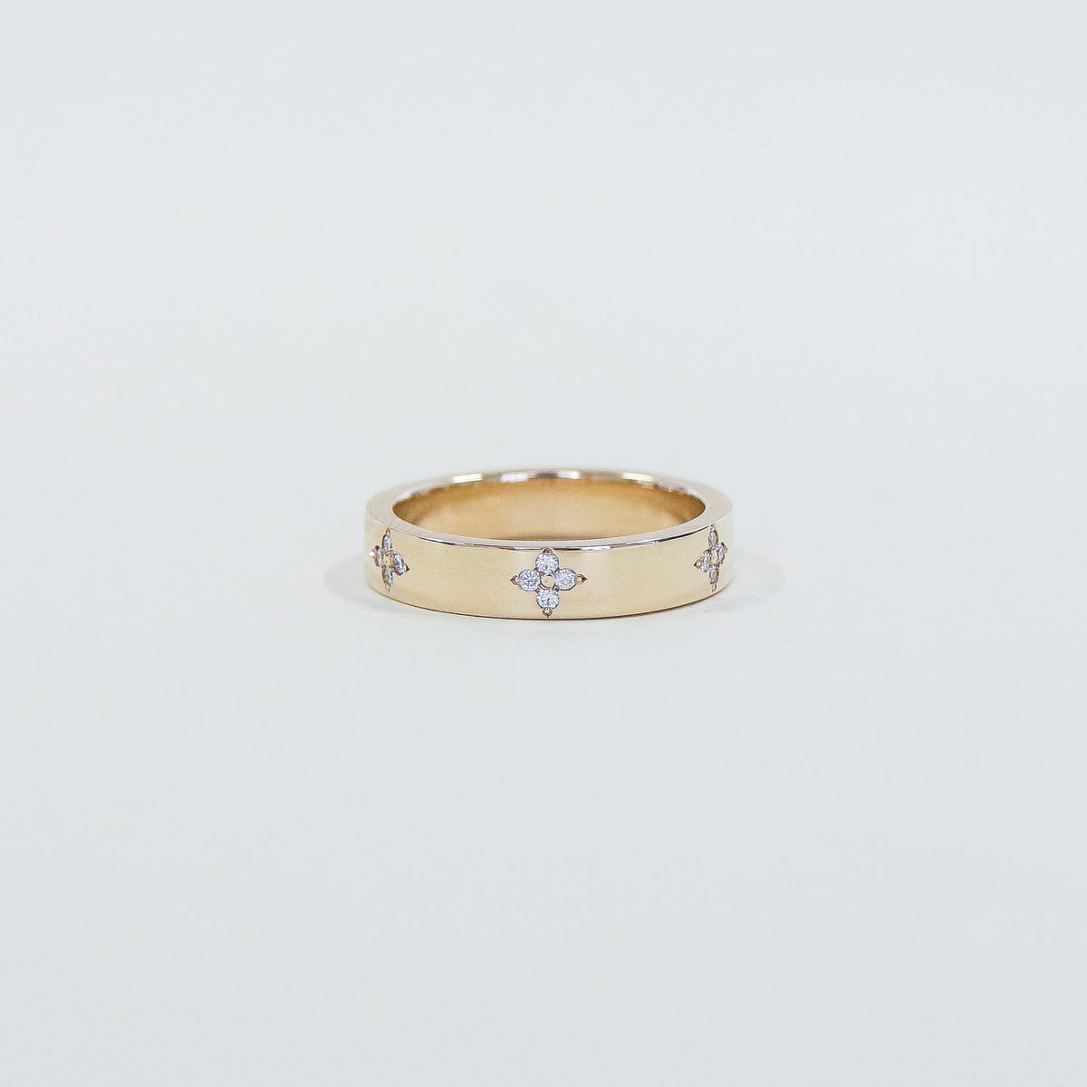 Petite Clover cuff band