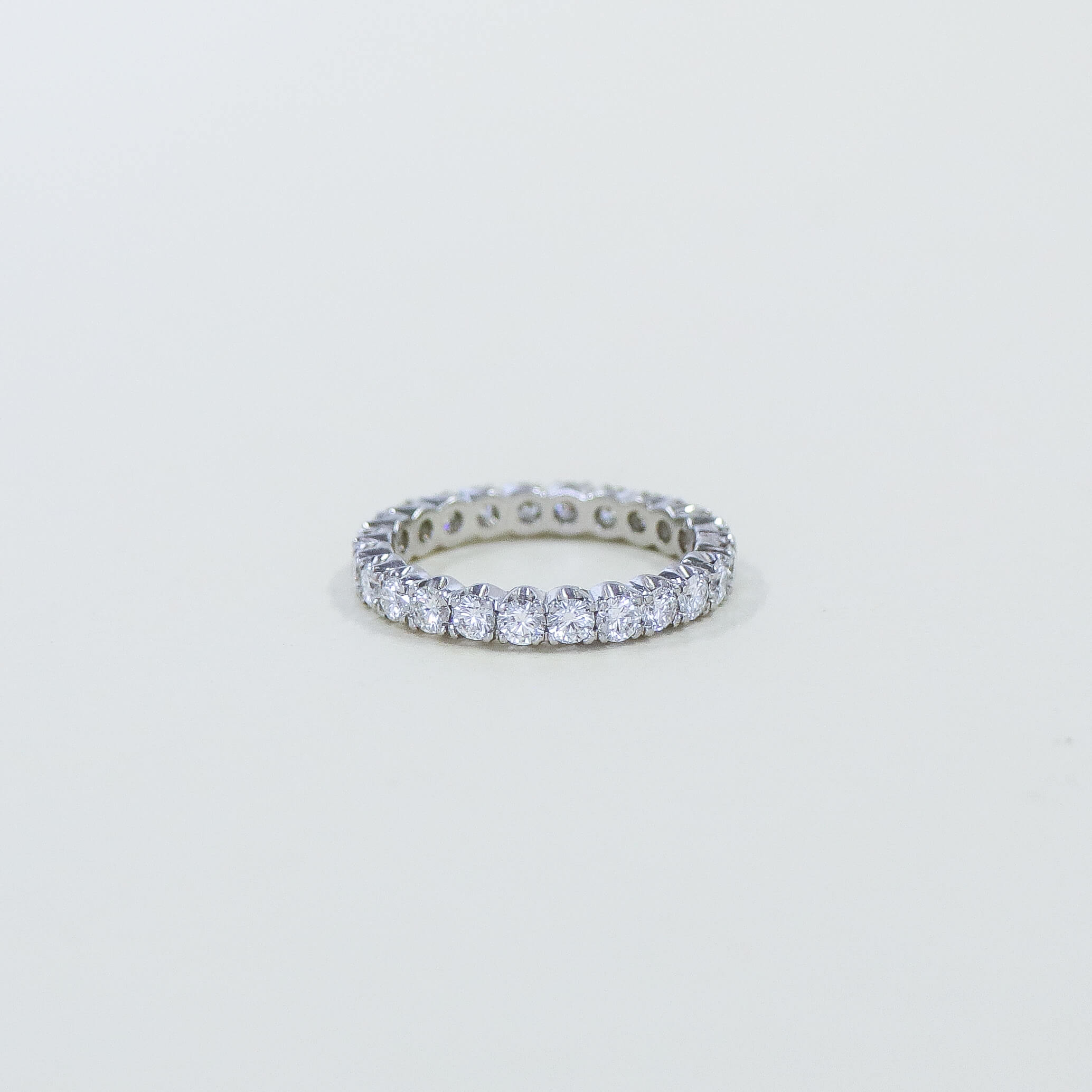 Scallop diamond ring.