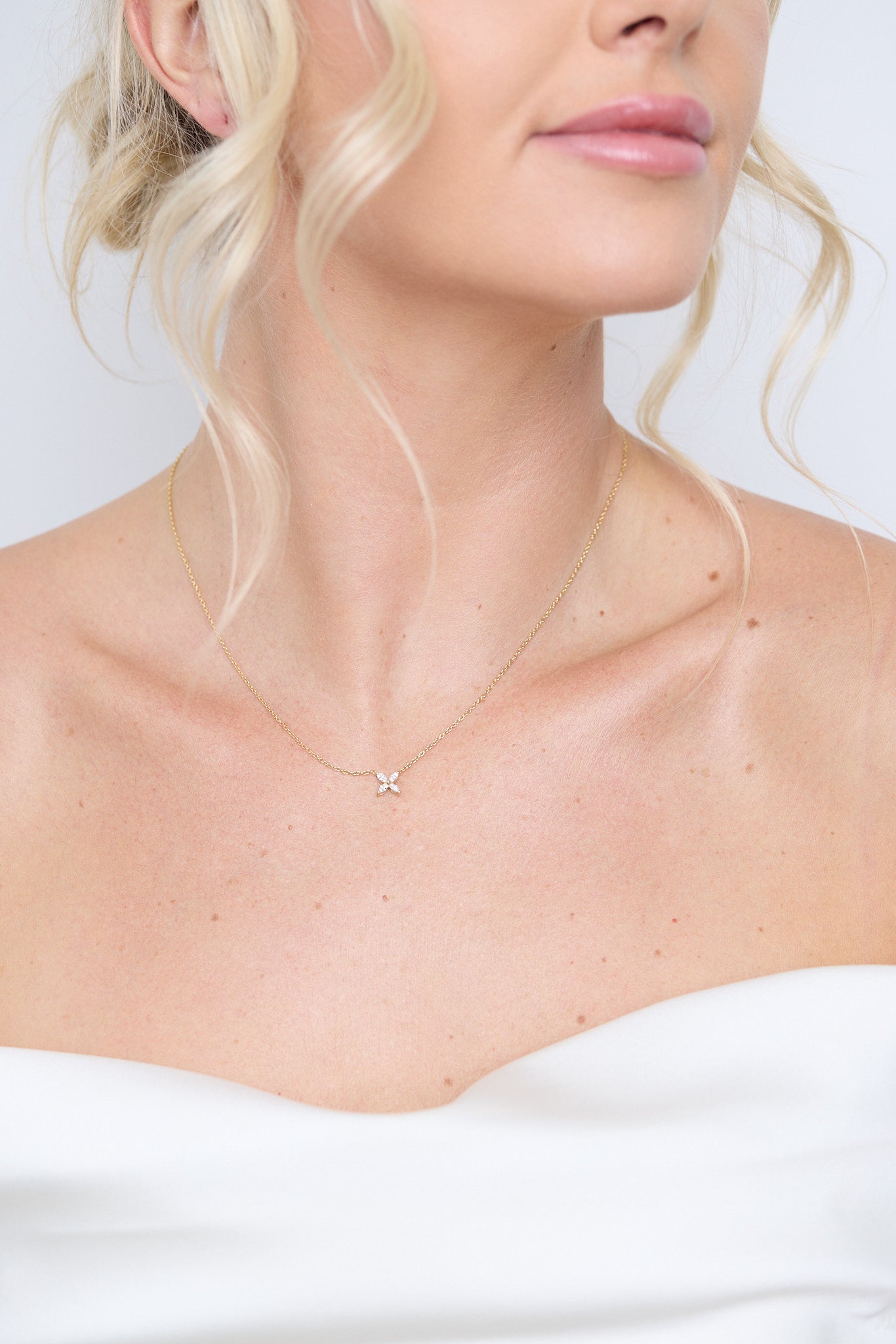 diamond & gold necklace