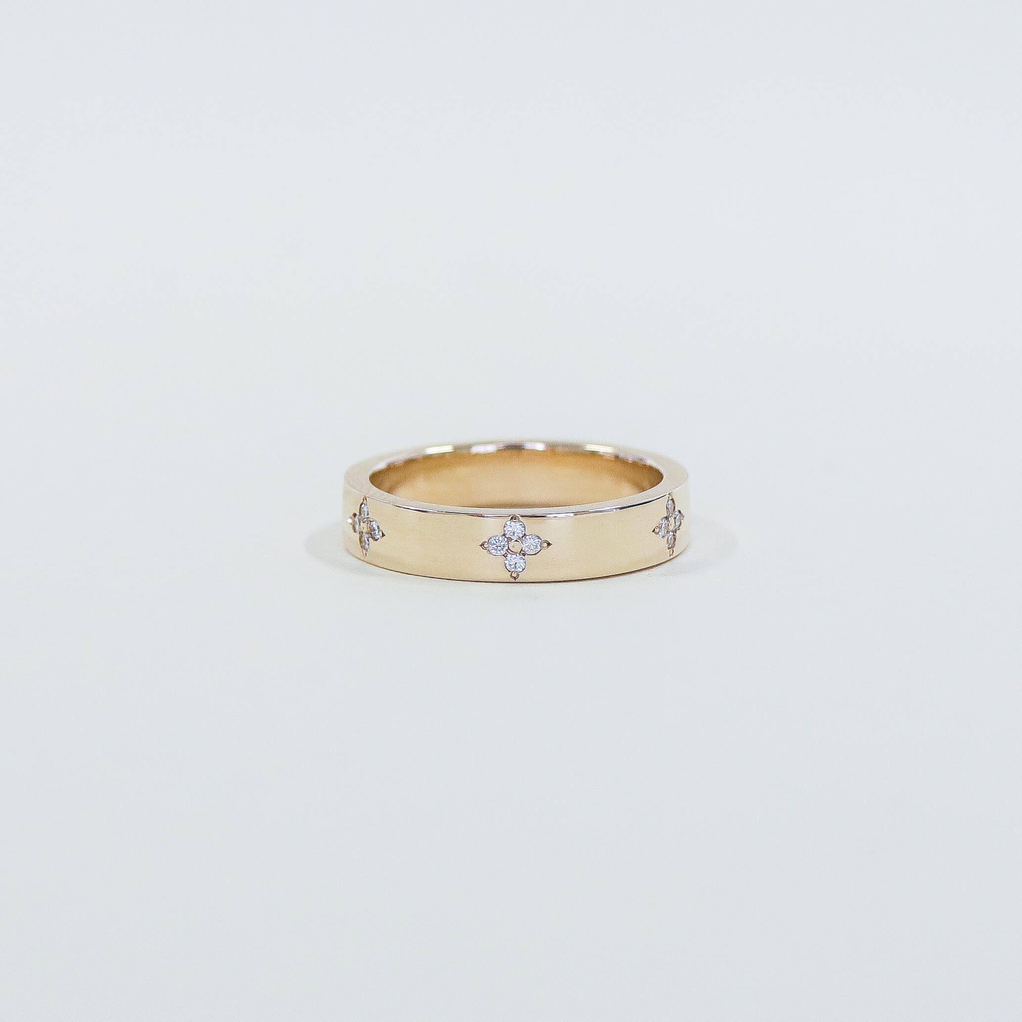 Petite Clover cuff band