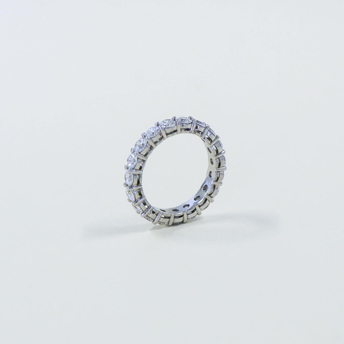 Luna double bezel side view.